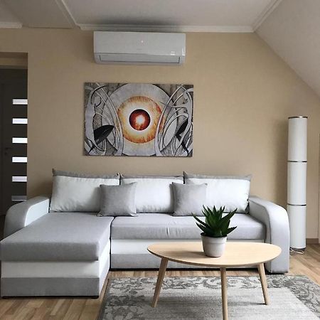 Villa Relax Komfortlak Gárdony المظهر الخارجي الصورة