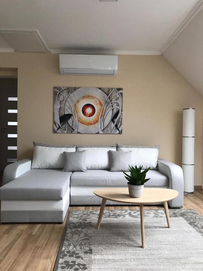 Villa Relax Komfortlak Gárdony المظهر الخارجي الصورة